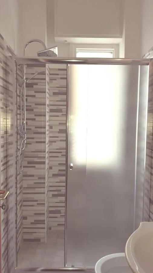 Hotel Mont Blanc 벨레지아아지마리나 3*,